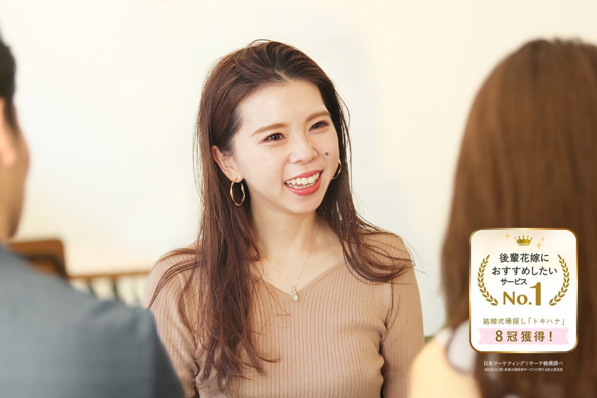 元プランナーが花嫁に寄り添う様子